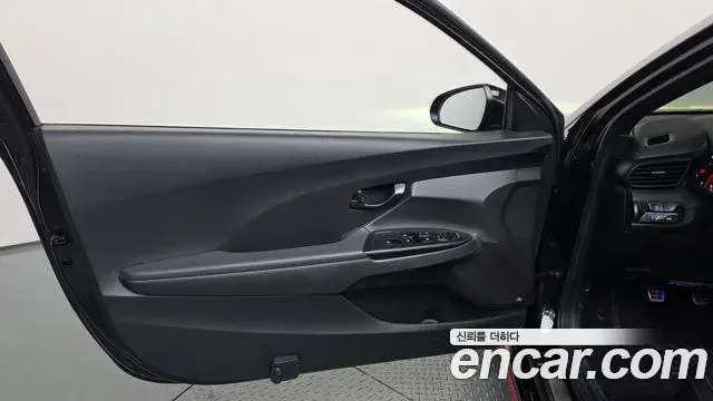 Hyundai Veloster 2021 — Şəkil 4/33