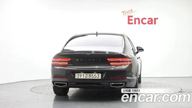 Genesis G80 2022 — ფოტო 16/20