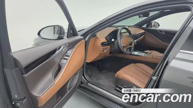 Genesis G80 2022 — ფოტო 15/20