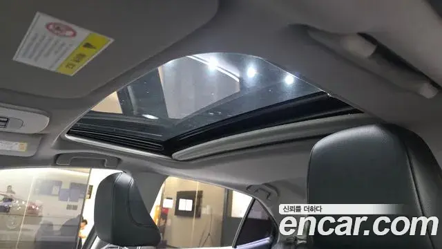 Toyota Camry 2018 — Şəkil 11/20