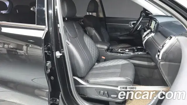 Kia Sorento 2021 — Photo 11/20