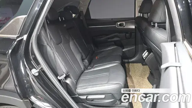 Kia Sorento 2021 — Photo 12/20