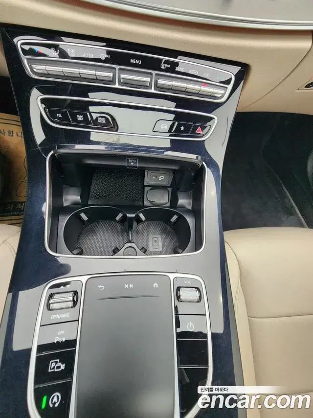 Mercedes-Benz E-Class 2021 — ფოტო 10/18