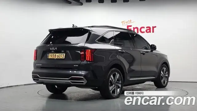 Kia Sorento 2022 — Şəkil 15/31