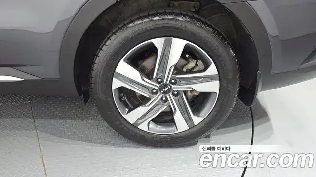 Kia Sorento 2022 — Şəkil 27/31