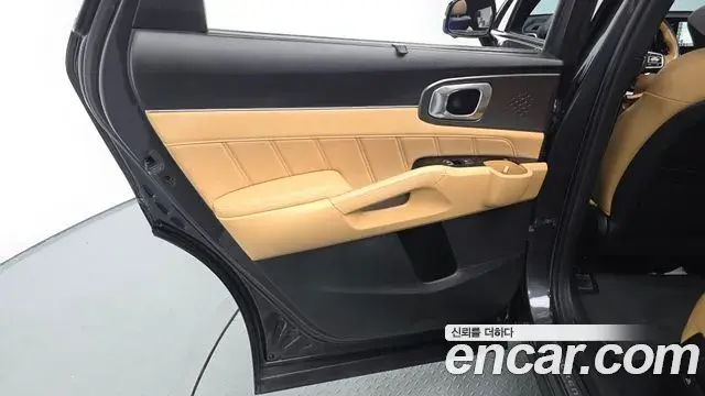 Kia Sorento 2022 — Şəkil 20/31