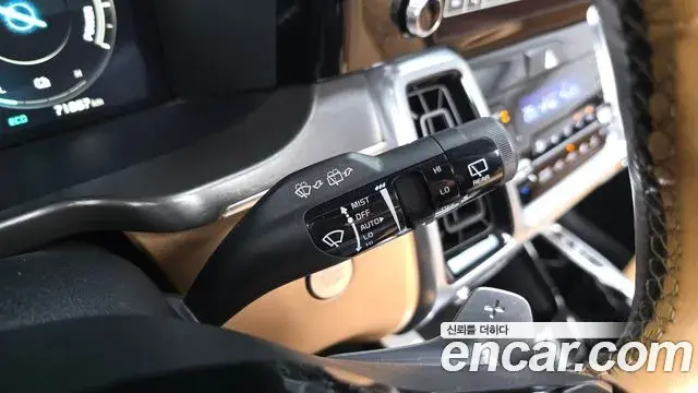 Kia Sorento 2022 — Şəkil 25/31