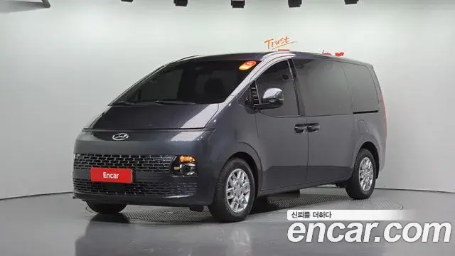Hyundai Staria 2022 — Фото 10/20