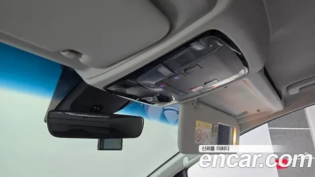 Hyundai Staria 2022 — Фото 20/20