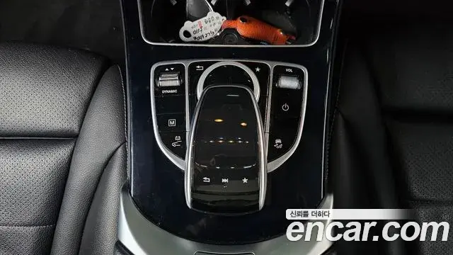 Mercedes-Benz GLC-Class 2018 — Photo 29/38