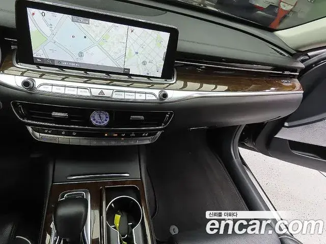 Kia The K9 2019 — Photo 17/20