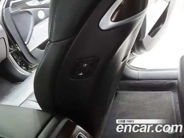 Kia The K9 2019 — Photo 12/20