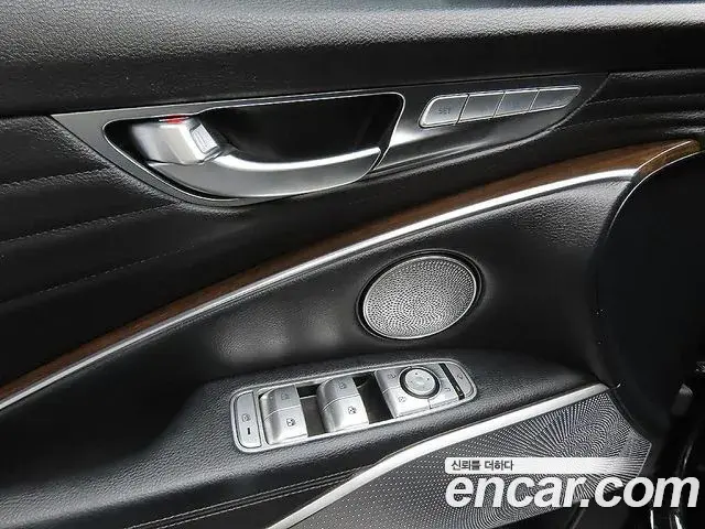 Kia The K9 2019 — Photo 10/20