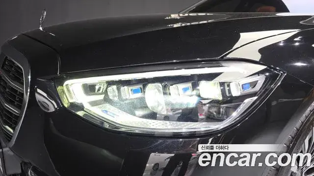 Mercedes-Benz S-Class 2021 — Photo 19/33