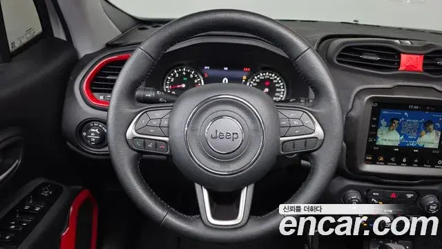 Jeep Renegade 2020 — Şəkil 17/33