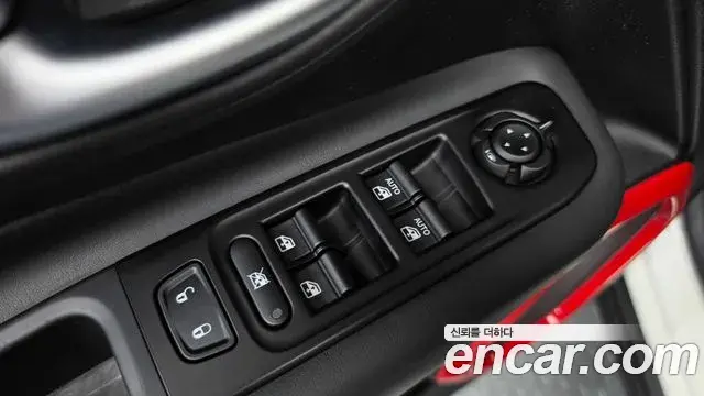 Jeep Renegade 2020 — Şəkil 16/33