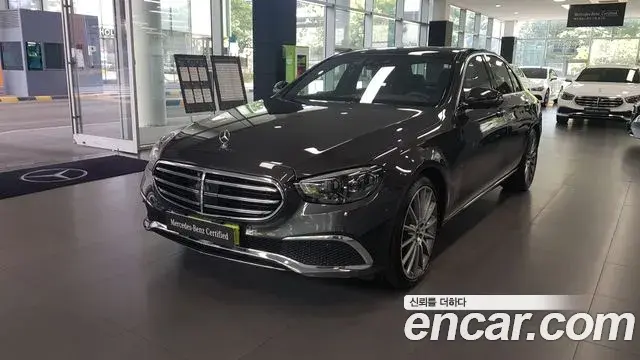 Mercedes-Benz E-Class 2023 — Фото 1/17