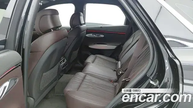 Genesis GV70 2024 — Photo 16/20