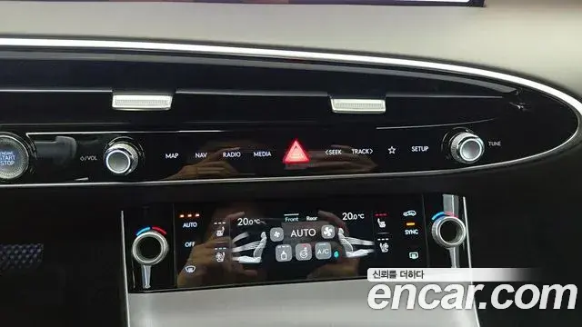 Genesis GV70 2024 — Photo 9/20