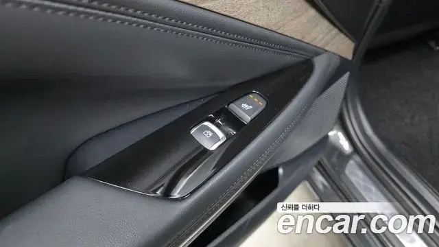 Kia K8 2023 — Photo 13/35