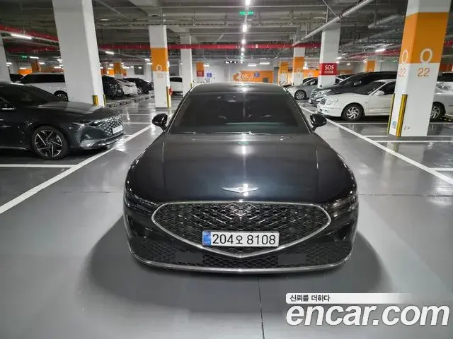 Genesis G90 2022 — ფოტო 8/18