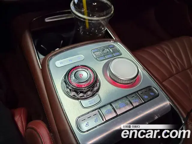 Genesis G90 2022 — ფოტო 5/18