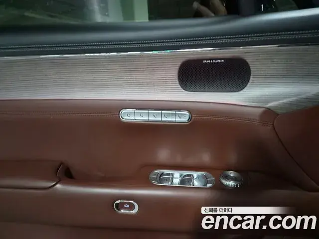 Genesis G90 2022 — ფოტო 1/18