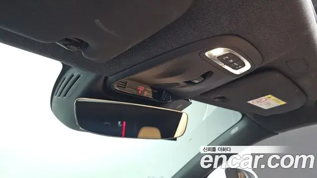 Volvo XC40 2021 — ფოტო 6/20