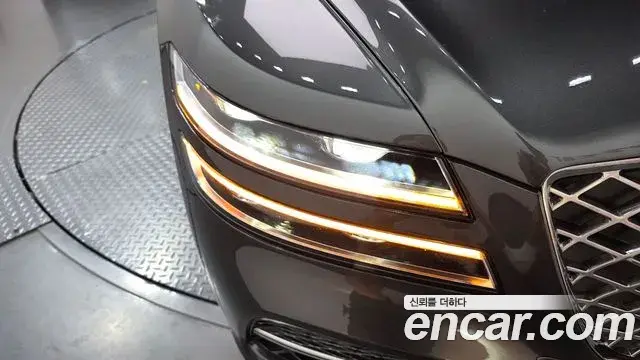Genesis G80 2022 — Şəkil 27/33