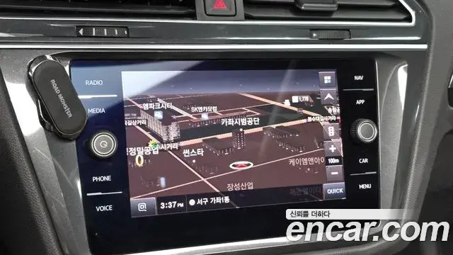 Volkswagen Tiguan 2018 — Фото 15/20