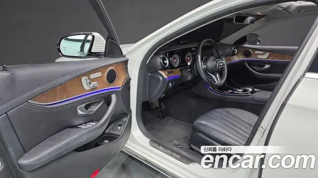 Mercedes-Benz E-Class 2020 — Şəkil 2/34