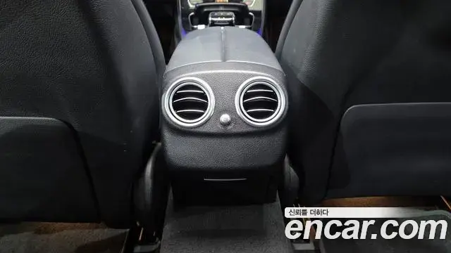 Mercedes-Benz E-Class 2020 — Şəkil 14/34