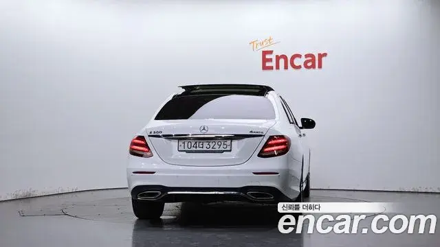 Mercedes-Benz E-Class 2019 — Şəkil 20/20