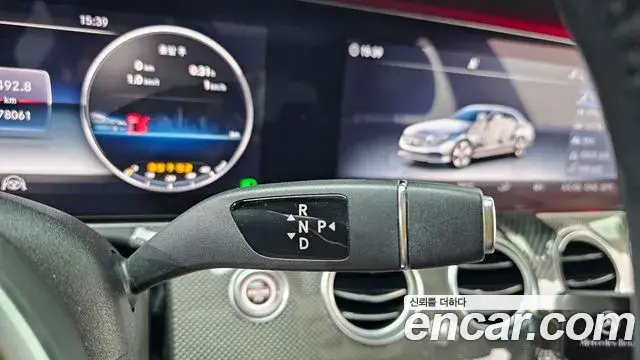 Mercedes-Benz E-Class 2019 — Şəkil 8/20