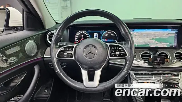Mercedes-Benz E-Class 2019 — Şəkil 17/20