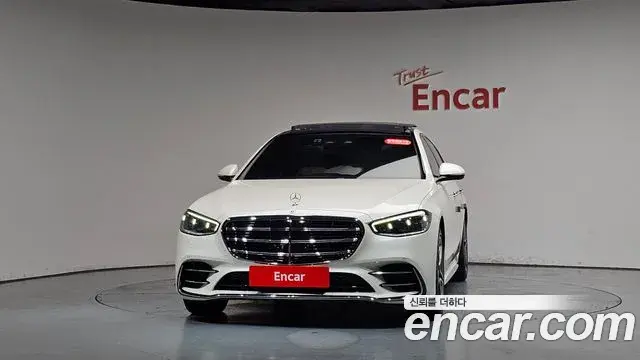 Mercedes-Benz S-Class 2023 — Şəkil 28/34