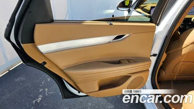 Genesis G80 2024 — Photo 27/31