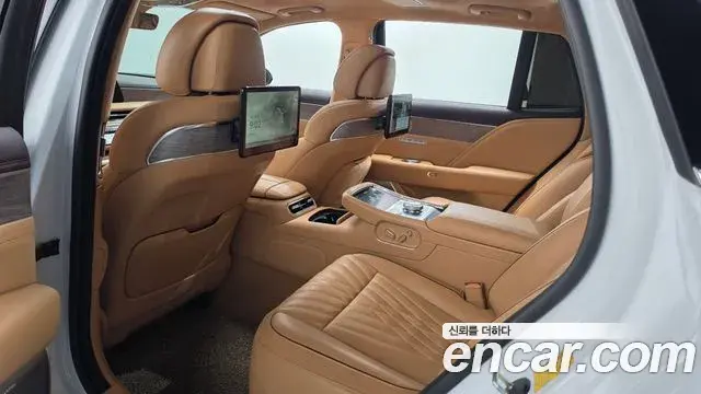 Genesis G90 2022 — Şəkil 18/20