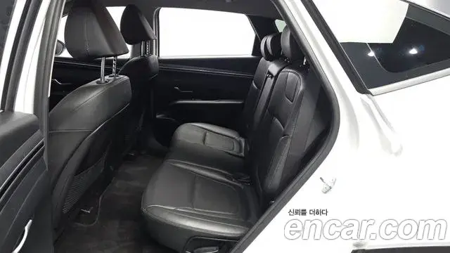 Hyundai Tucson Hybrid 2023 — ფოტო 23/30