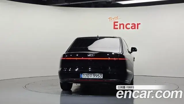 Hyundai Grandeur Hybrid 2023 — ფოტო 18/20