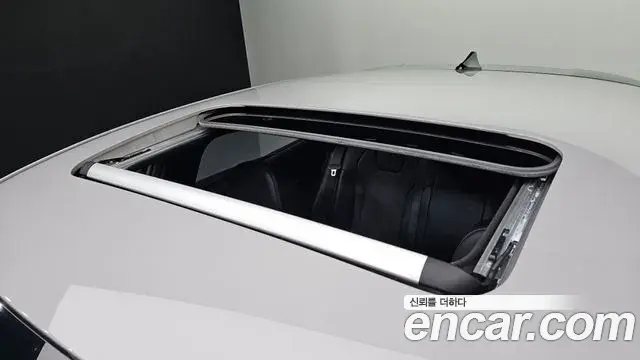 Hyundai The New Avante Hybrid 2021 — Şəkil 17/33