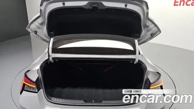 Hyundai The New Avante Hybrid 2021 — Şəkil 9/33