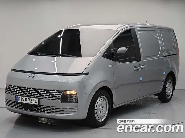 Hyundai Staria 2022 — Photo 4/20
