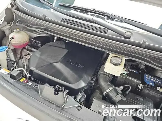 Hyundai Staria 2022 — Photo 5/20