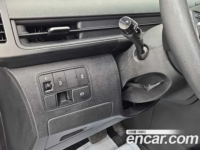 Hyundai Staria 2022 — Photo 8/20