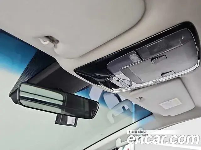 Hyundai Staria 2022 — Photo 6/20
