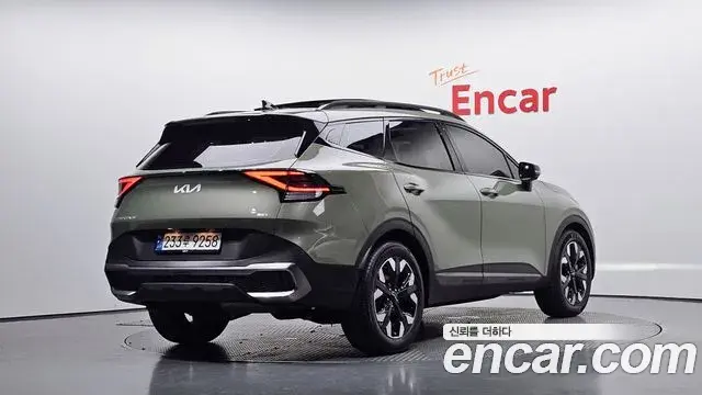 Kia Sportage 2023 — Фото 2/20