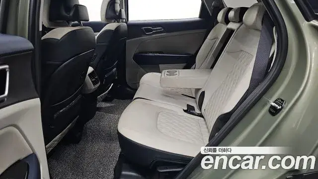 Kia Sportage 2023 — Фото 11/20