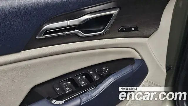 Kia Sportage 2023 — Фото 16/20