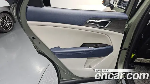 Kia Sportage 2023 — Photo 10/30